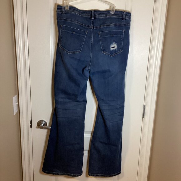 Love & Legend Women's Blue Jeans With Beads Distressed Size 14 Wide Leg - Picture 5 of 11